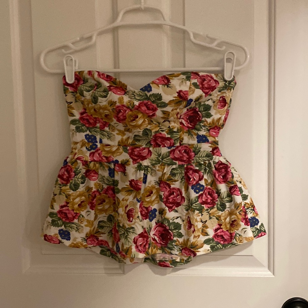 Floral strapless top